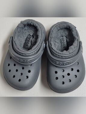 Crocs For Toddler  Classic Lined Size C5.